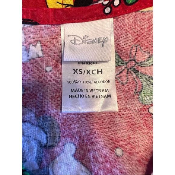 Disney Mickey Minnie Mouse Meet Me Under Mistletoe Christmas Scrub Top XS red - Picture 3 of 4